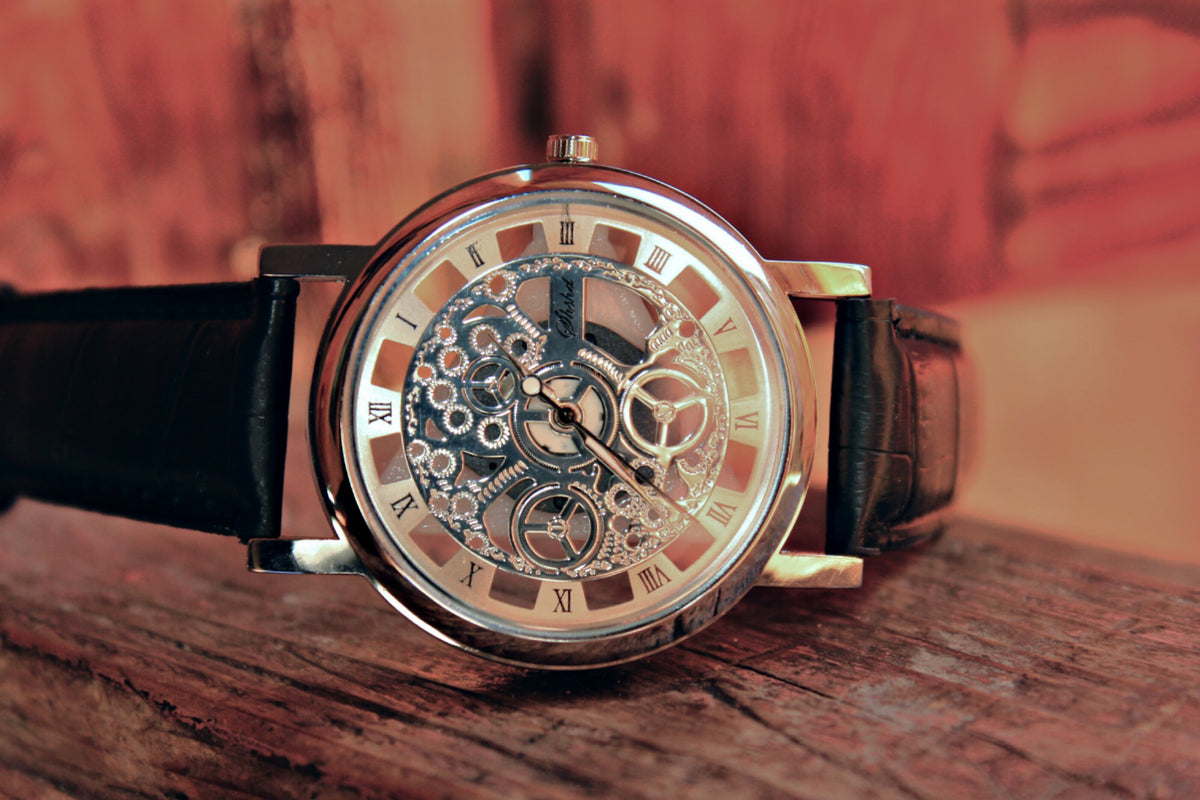 How to Choose the Best Material for Your Custom Watch