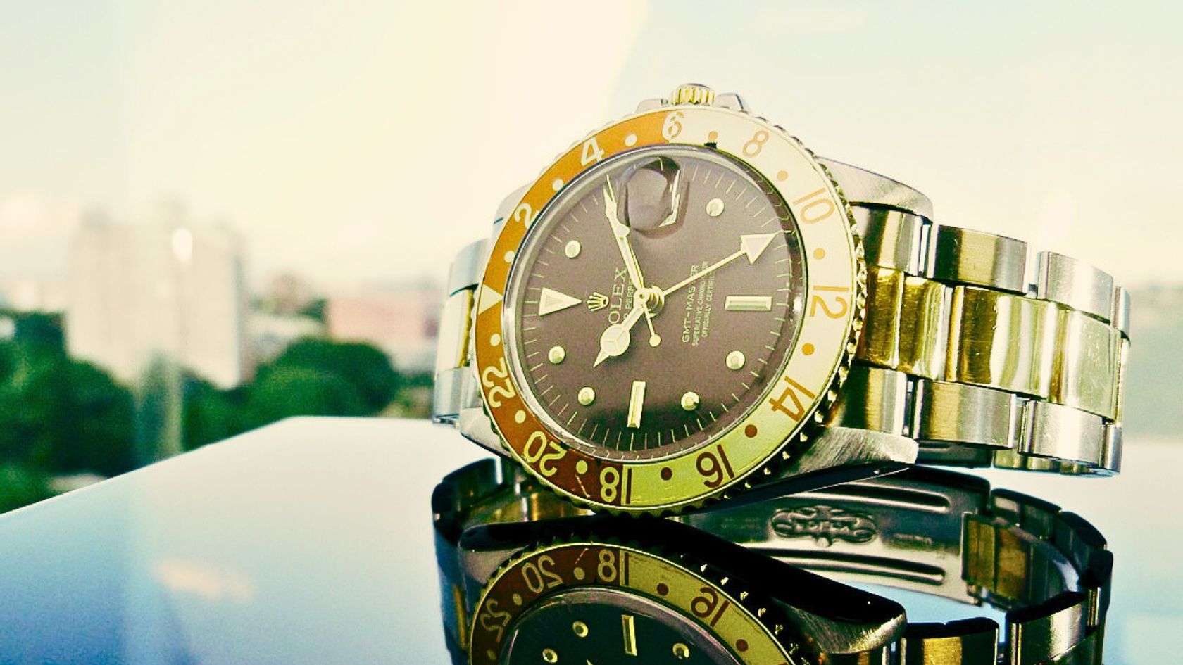 6 Reasons Vintage Rolex Watches Are Just So Alluring
