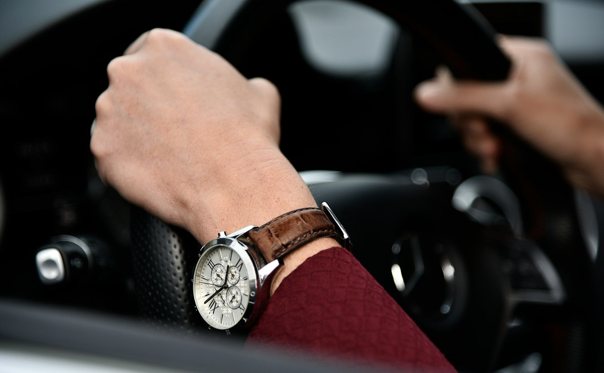 The Ultimate Guide to Custom Watch Straps: Elevating Your Timepiece Aesthetic